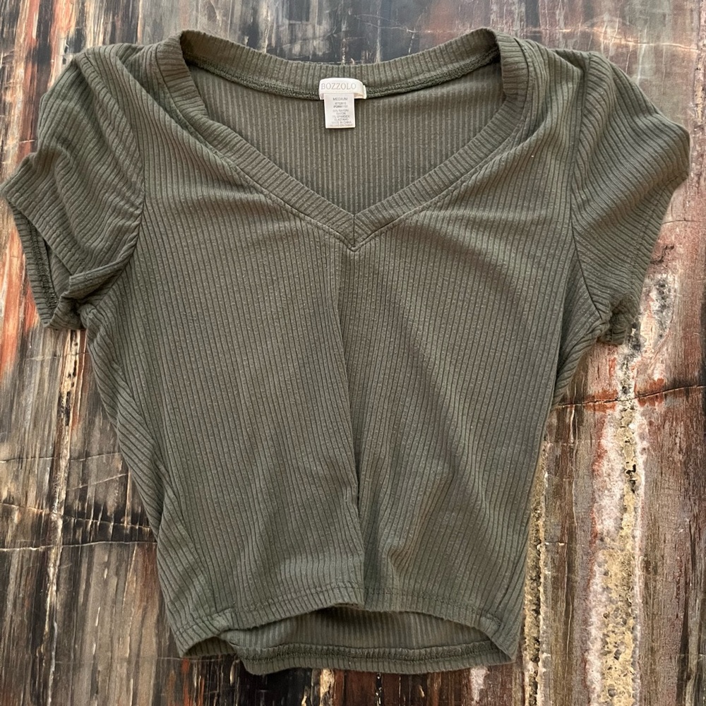 green crop top